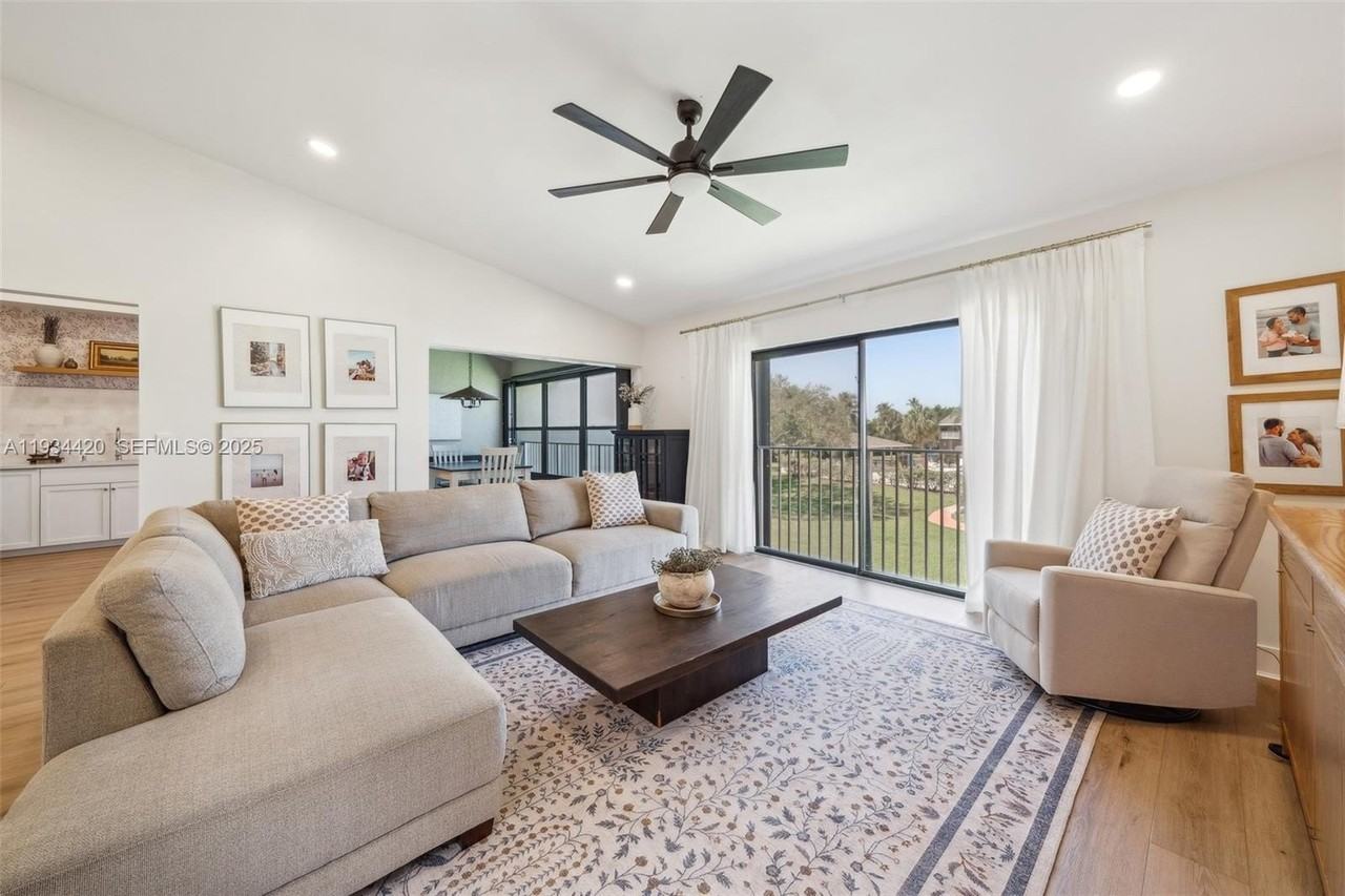 3207 S Lakeview Cir #6205 - Photo 6 of 25