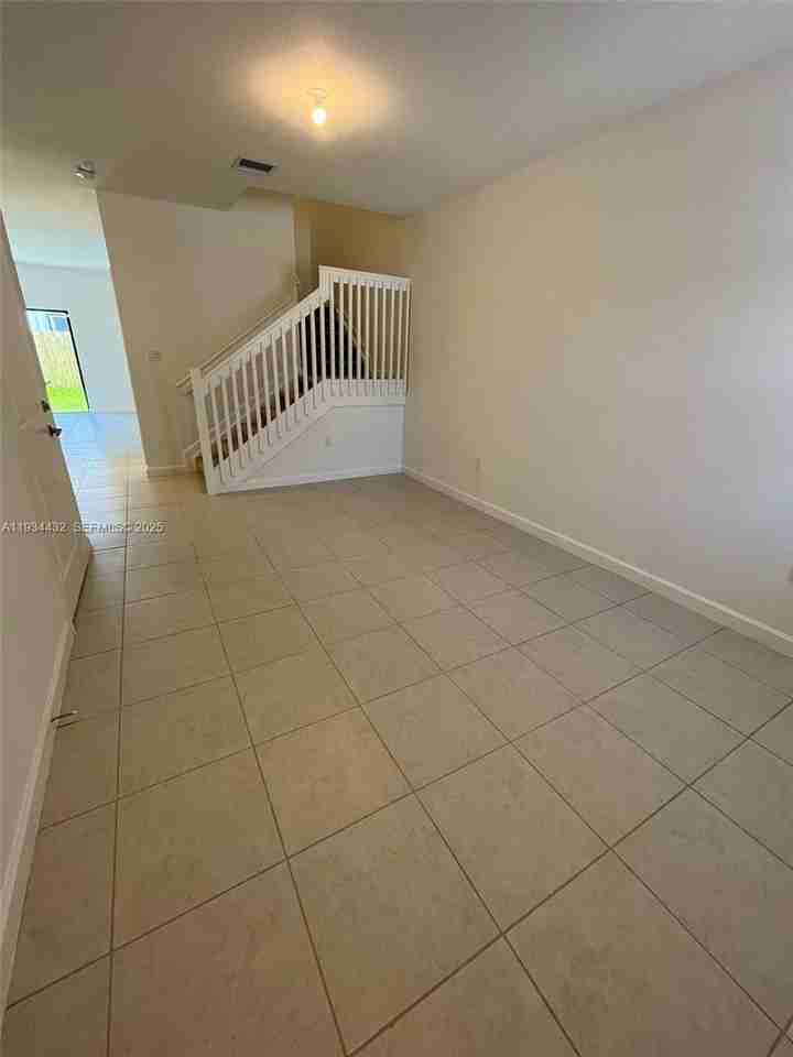 11912 Sw 244th Ln #11912 - Photo 5 of 20