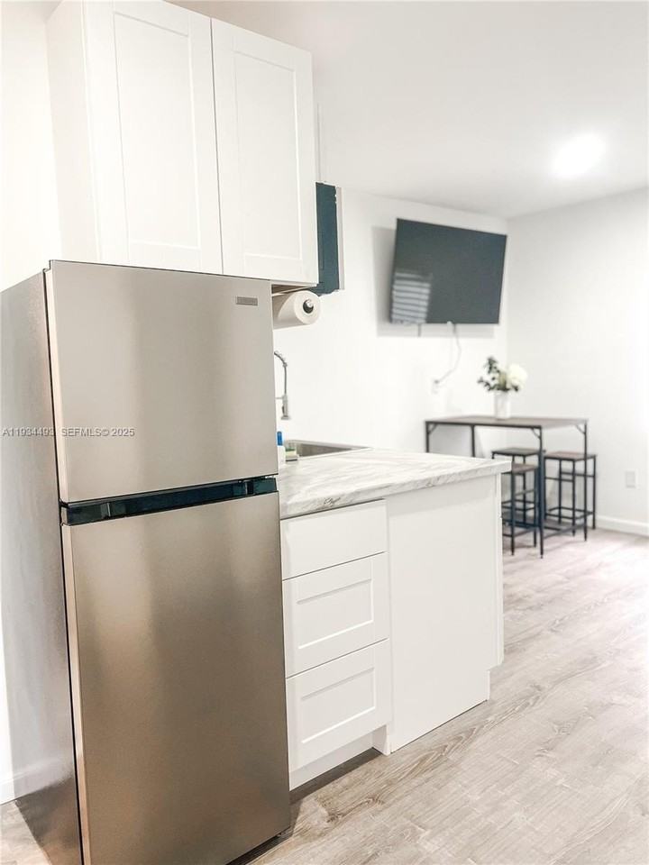 4139 Nw 23rd Ave #2 - Photo 2 of 21