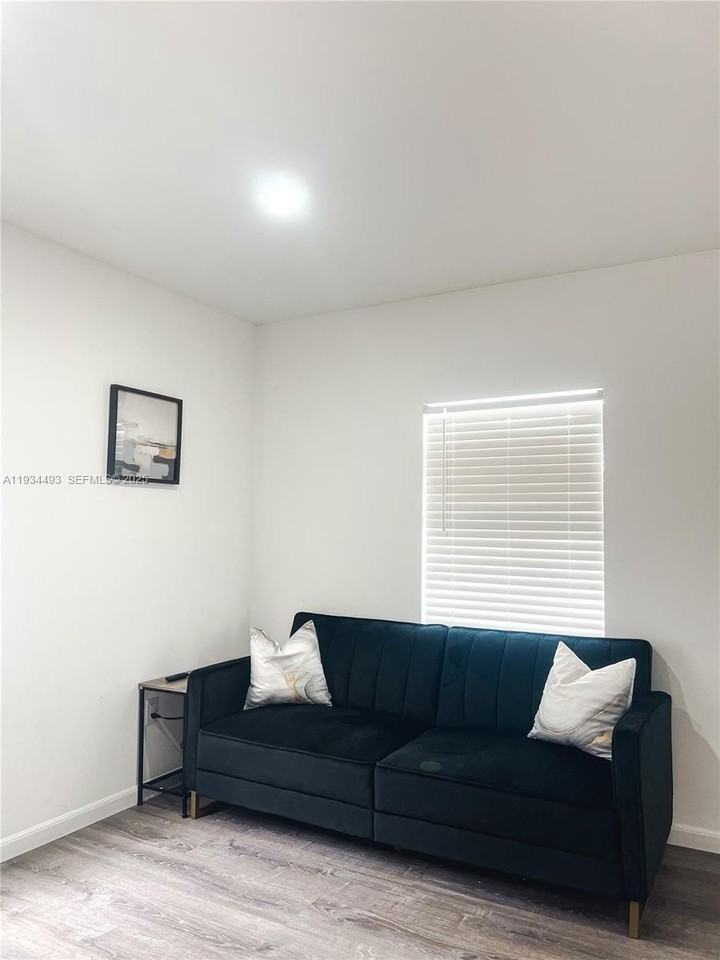 4139 Nw 23rd Ave #2 - Photo 6 of 21