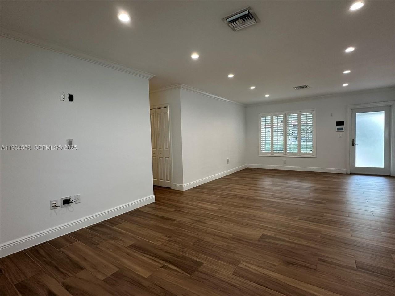 7535 Sw 117th St - Photo 4 of 34