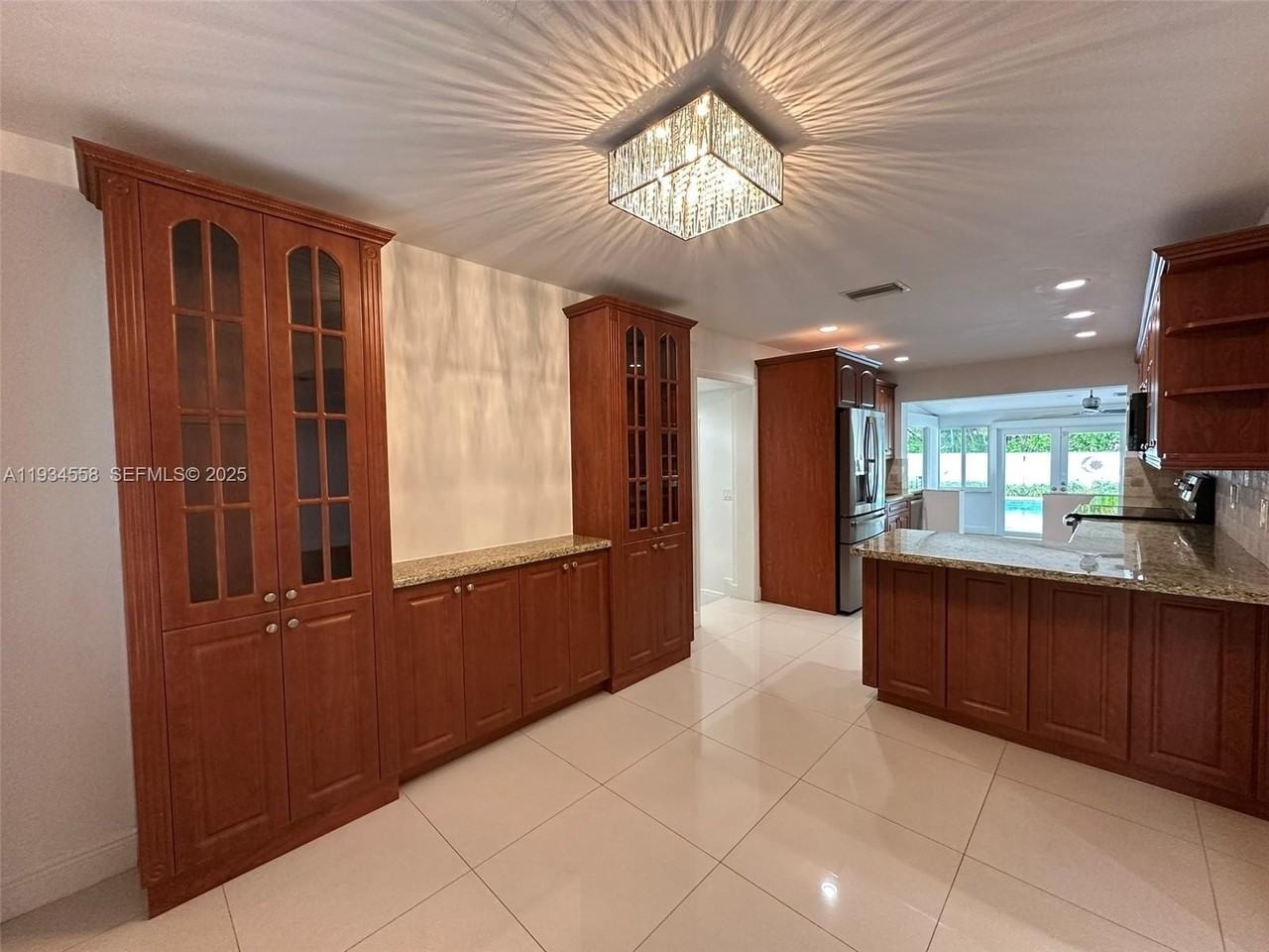 7535 Sw 117th St - Photo 7 of 34