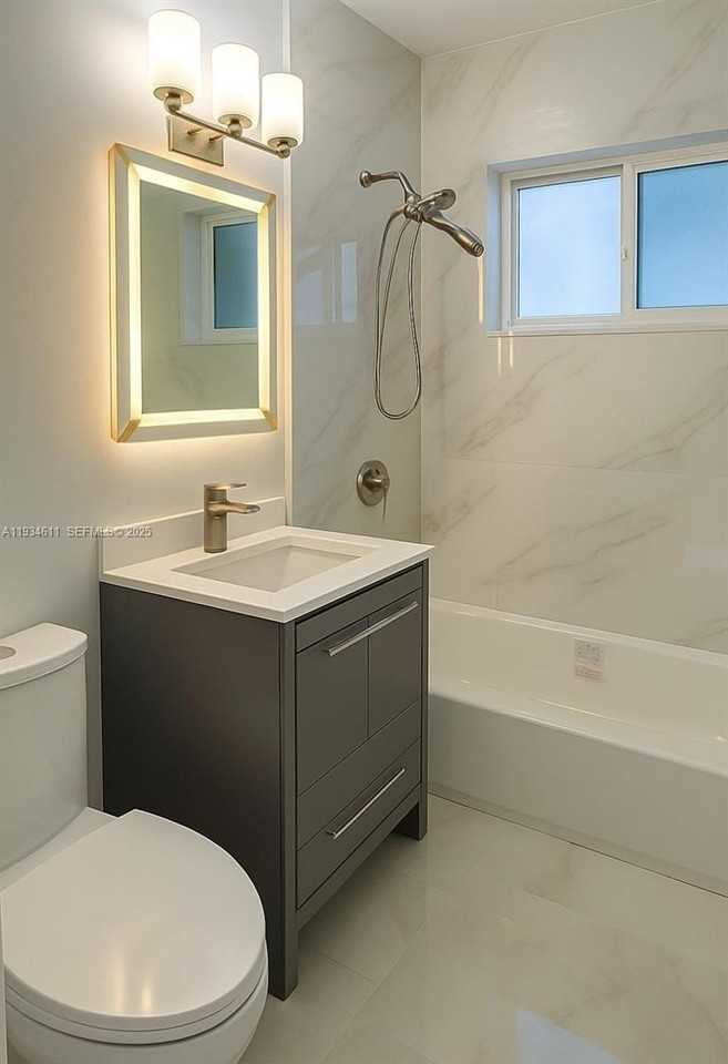 11865 Sw 186th St #11865 - Photo 7 of 9
