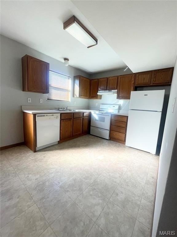 308 Southgate Dr - Photo 5 of 17