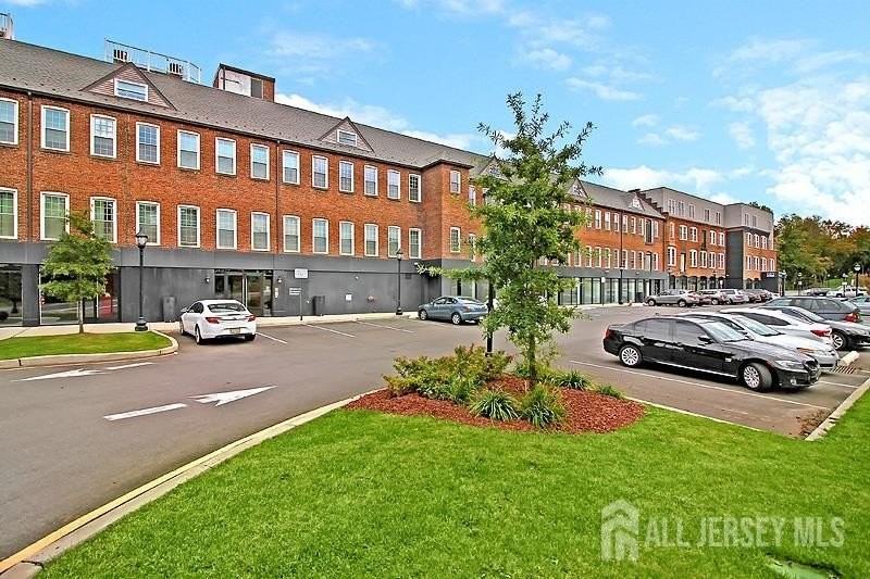 120 Georges Rd #312 - Photo 2 of 35