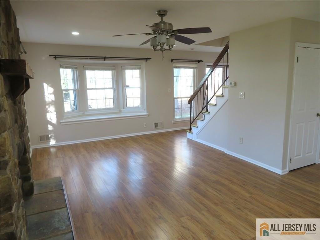 601 Maplecrest Rd - Photo 3 of 27