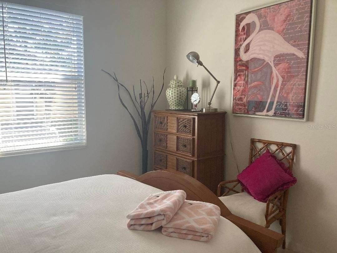 2933 Seasons Blvd - Photo 7 of 20