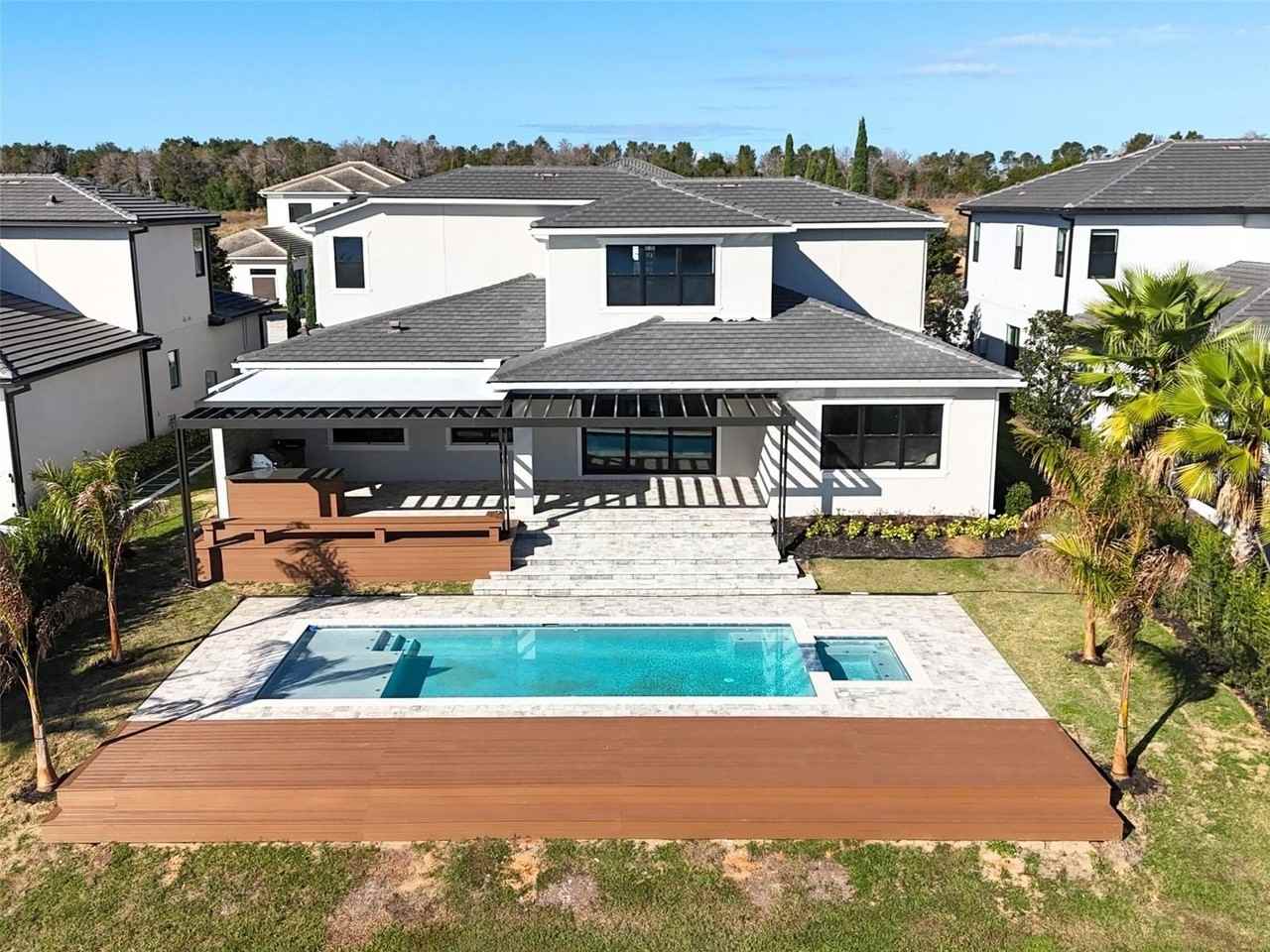 16808 Bolsena Dr - Photo 4 of 50