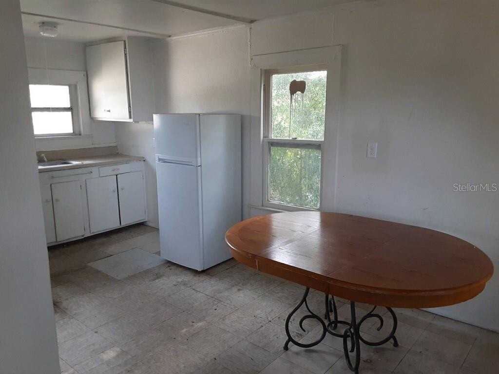 414 S 1/2 MIAMI STREET #A - Photo 3 of 4