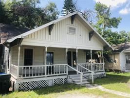 featured image of 1223 E Parker St #1