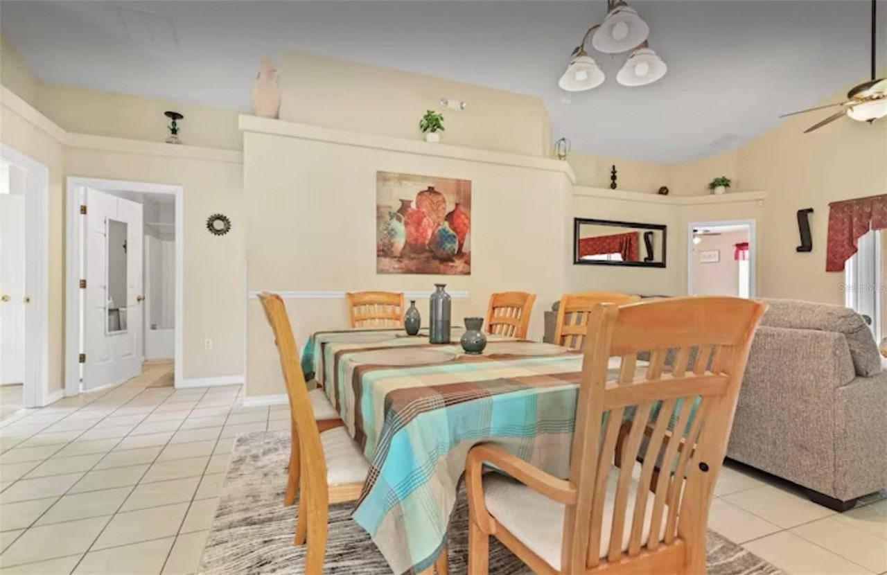 100 Cardinal Ct - Photo 5 of 27