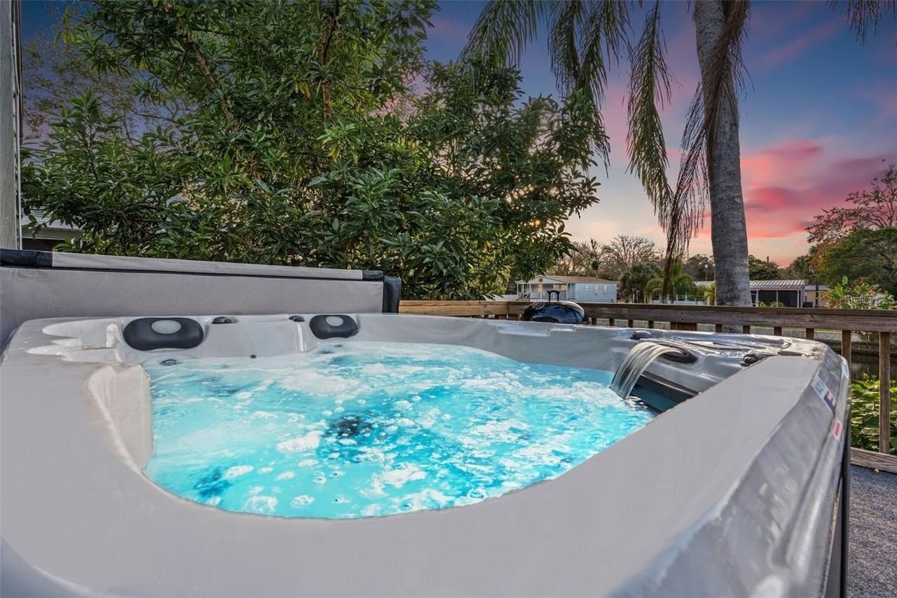 6901 E Richard Dr - Photo 5 of 50