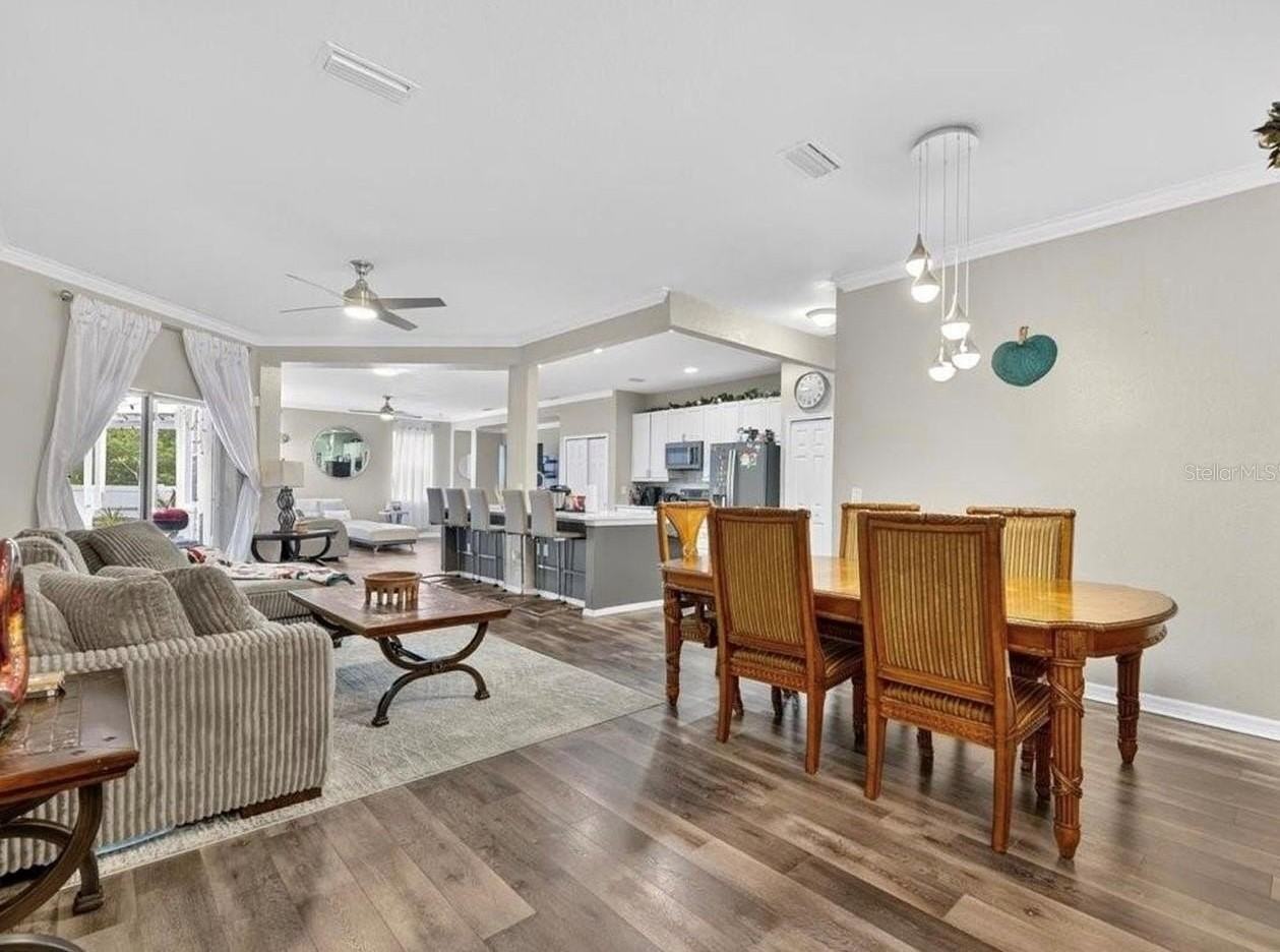 11414 Bridge Pine Dr - Photo 4 of 41