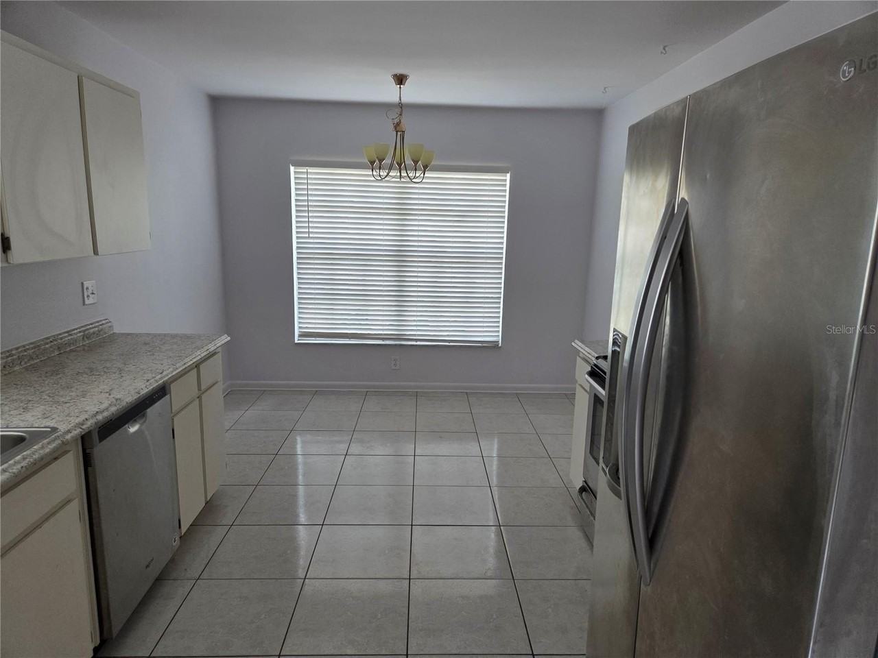 24914 Silversmith Dr - Photo 3 of 19