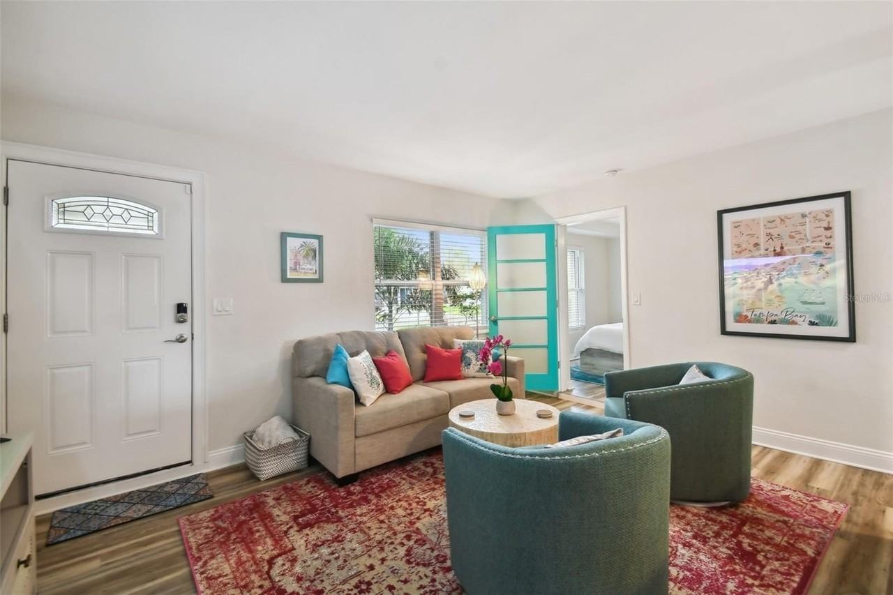 4324 S Clark Ave - Photo 5 of 37