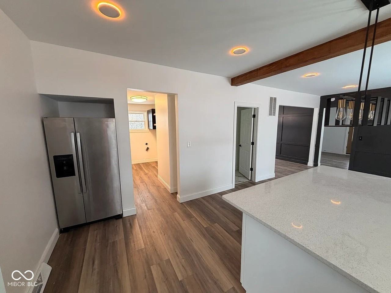 4210 S Post Rd - Photo 5 of 17