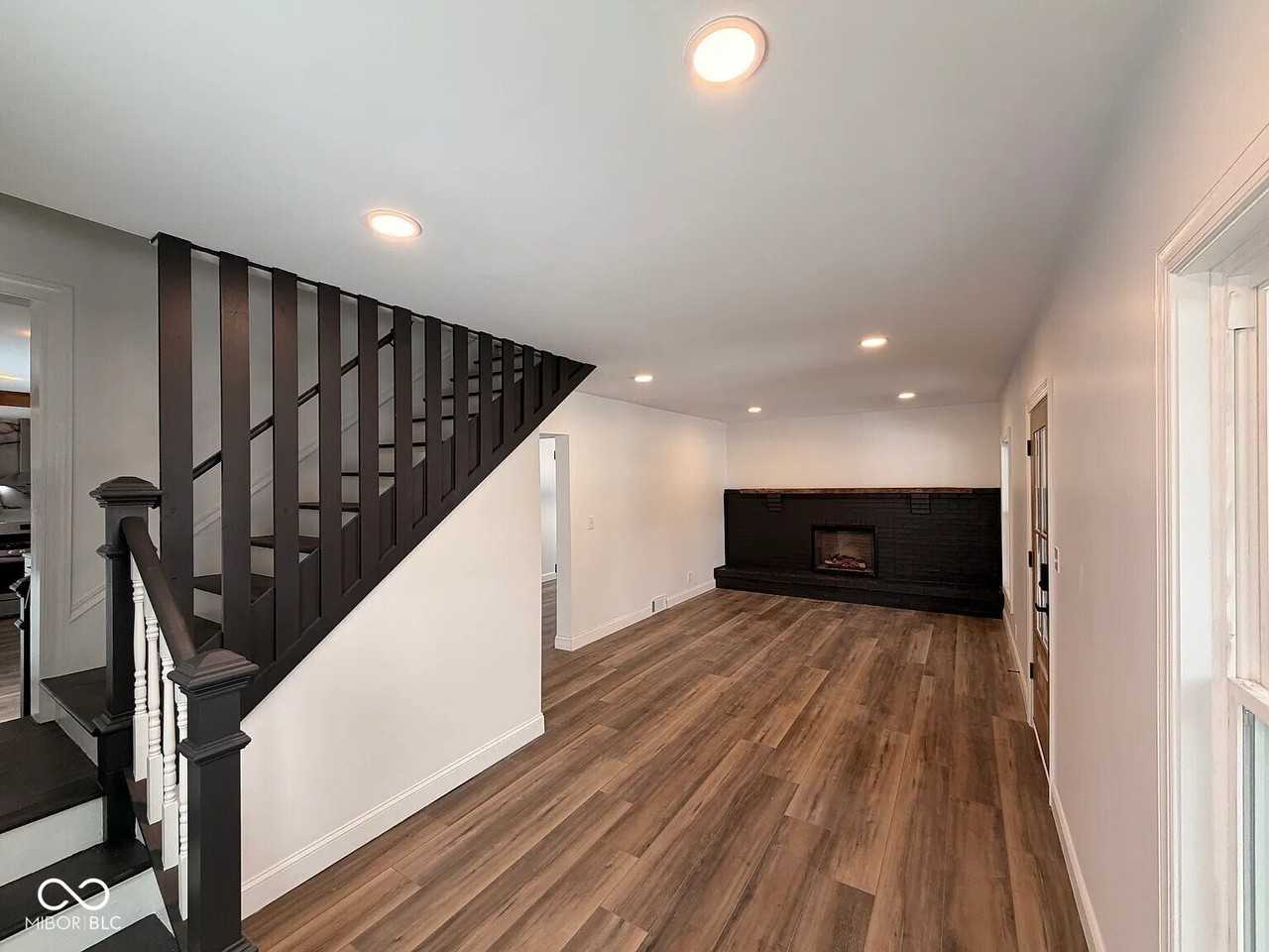 4210 S Post Rd - Photo 6 of 17