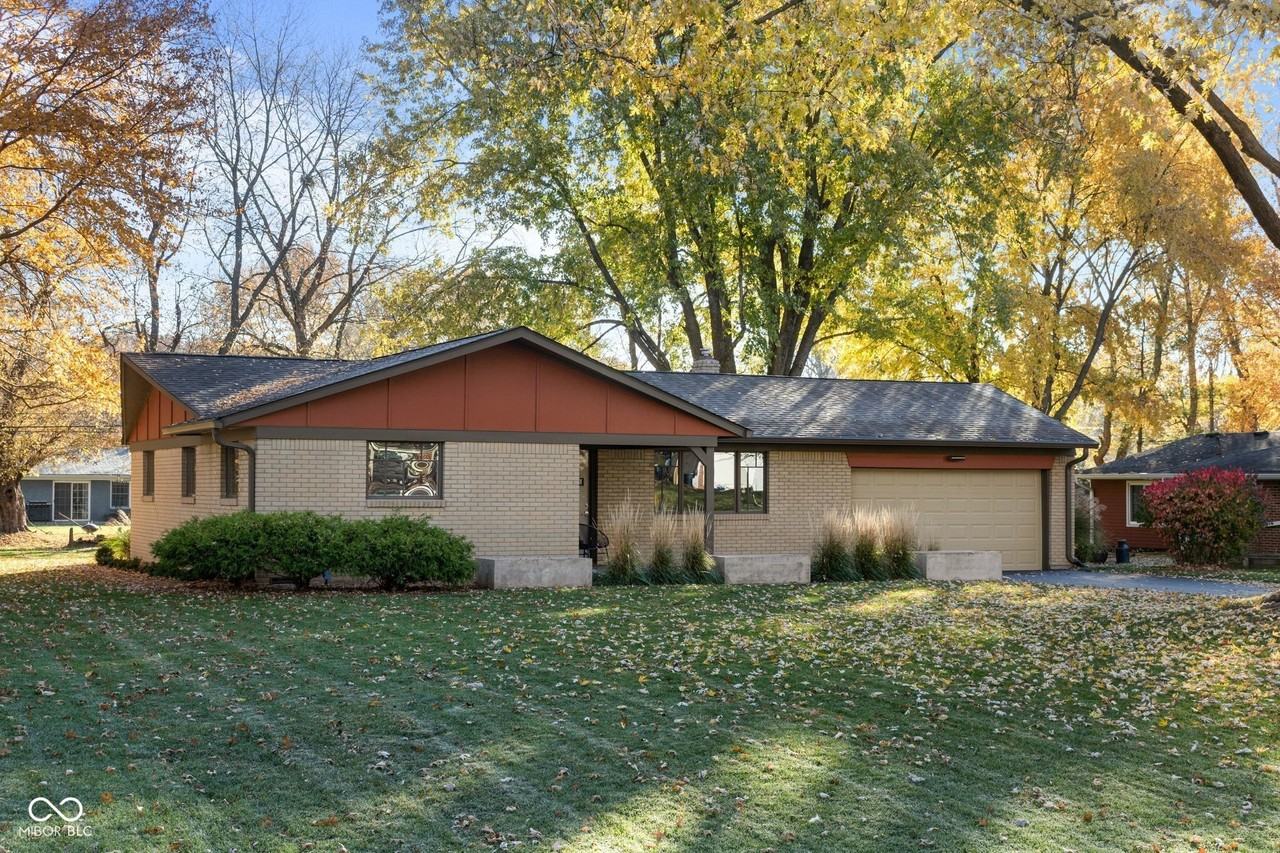 10327 Orchard Park Dr W - Photo 2 of 21