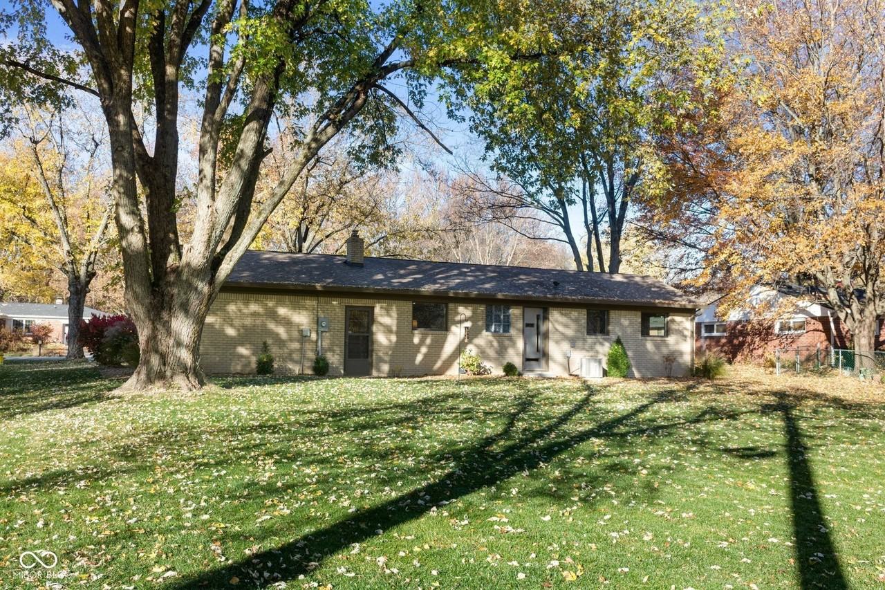 10327 Orchard Park Dr W - Photo 4 of 21