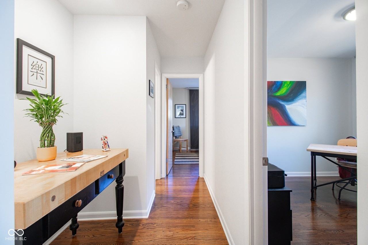 10327 Orchard Park Dr W - Photo 5 of 21