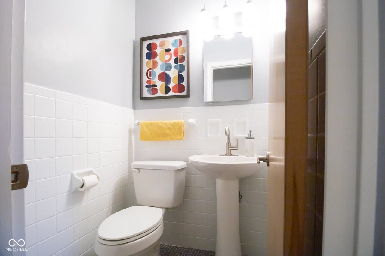 10327 Orchard Park Dr W - Photo 7 of 21