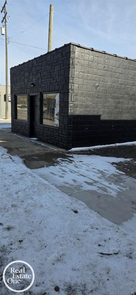 22230 Harper Ave - Photo 3 of 7