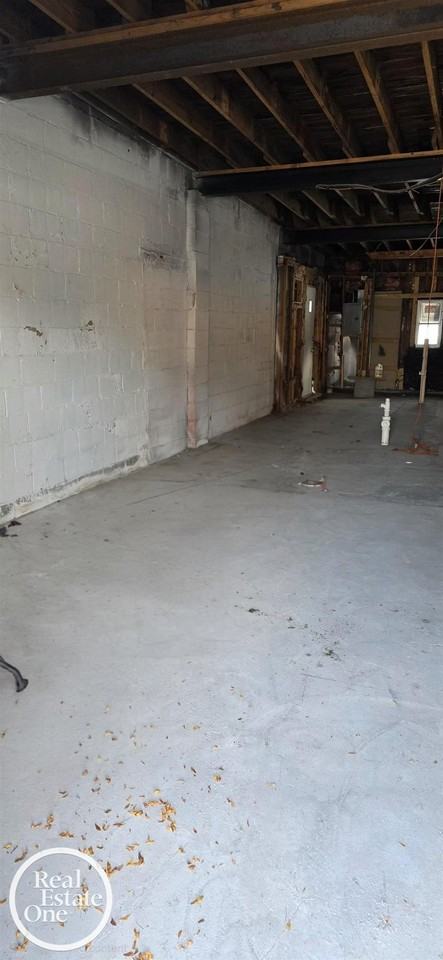 22230 Harper Ave - Photo 6 of 7