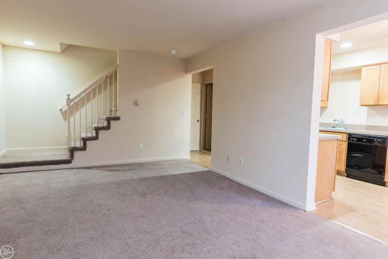 25523 Knoll Dr - Photo 7 of 21