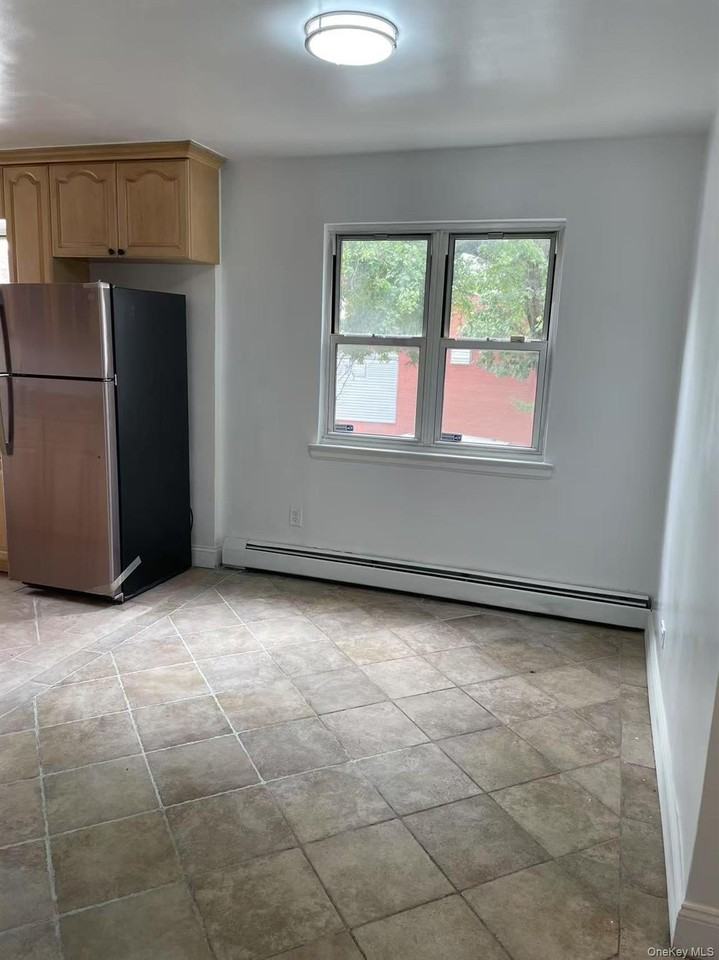 4646 Bell Blvd - Photo 2 of 8