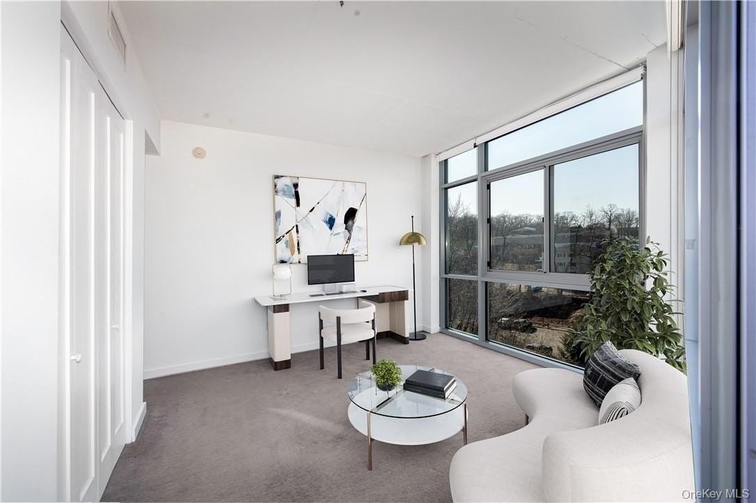 N Central Ave #3I - Photo 4 of 25