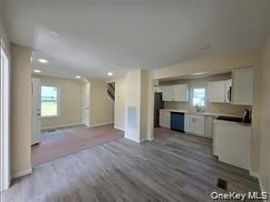 1 Chestnut St - Photo 4 of 19