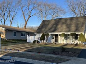 28 Irongate Ln - Photo 1 of 1