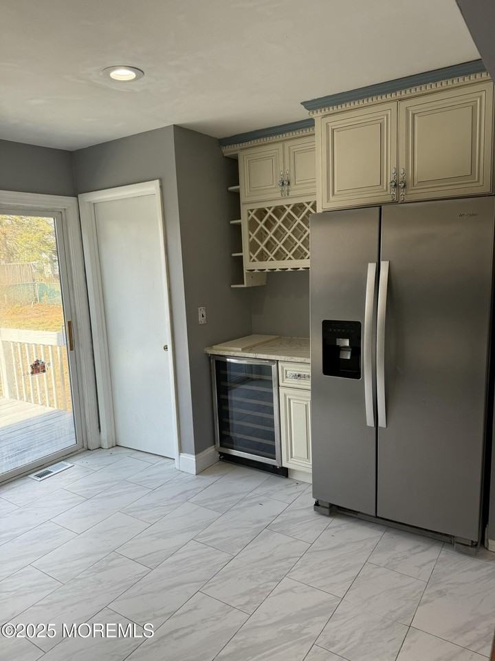 127 Mill St - Photo 7 of 25