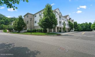 featured image of 112 Regency Ct