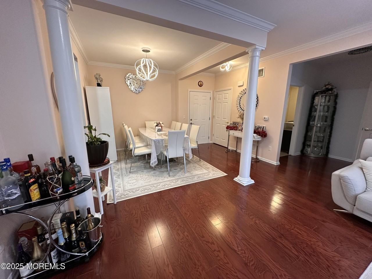 112 Regency Ct - Photo 6 of 32