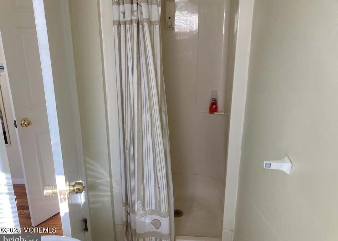 60 Edwards Rd - Photo 4 of 17