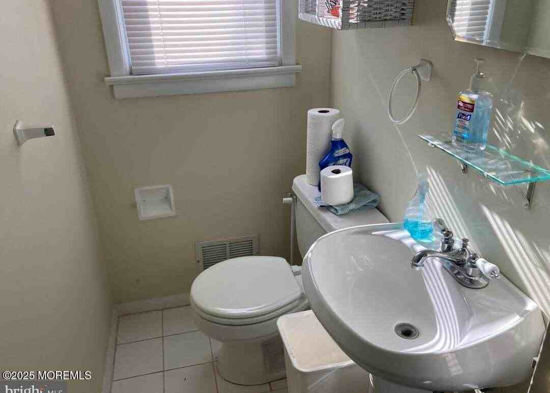 60 Edwards Rd - Photo 5 of 17