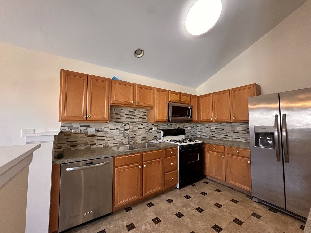 437 Pine Lake Cir - Photo 6 of 15