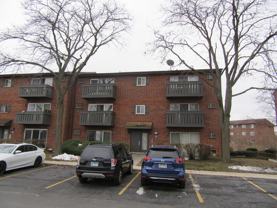 135 Pickwick Dr Apt E #E - Photo 1 of 1