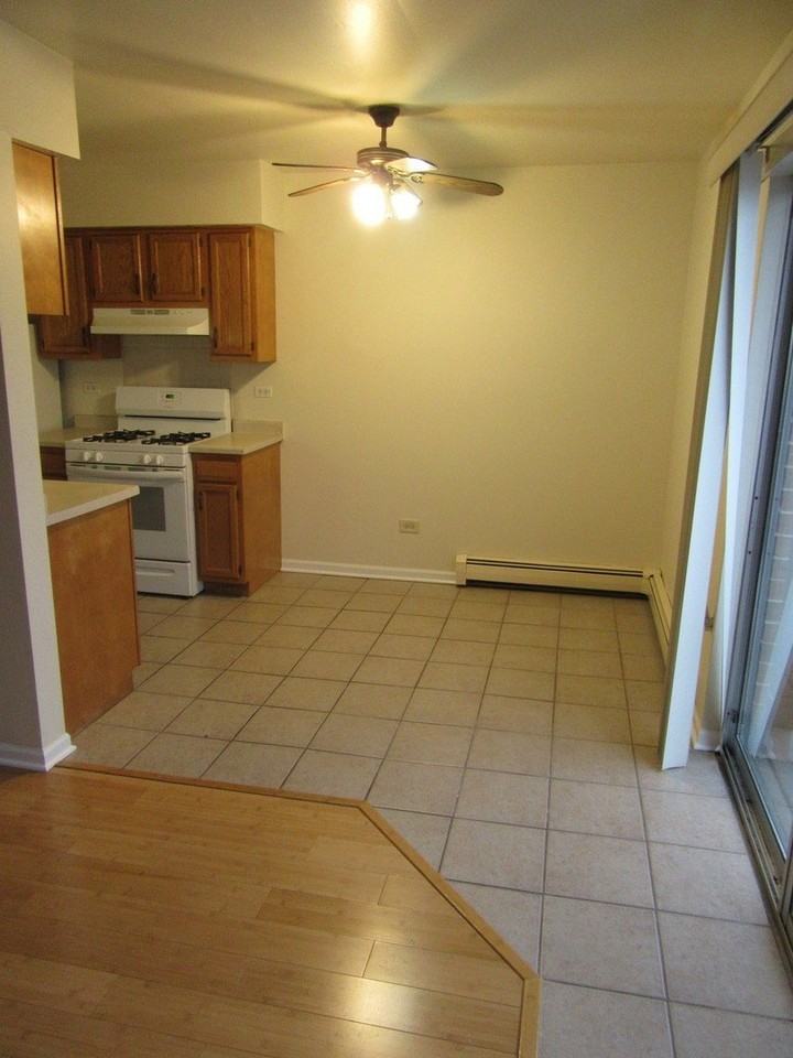 135 Pickwick Dr Apt E #E - Photo 7 of 17