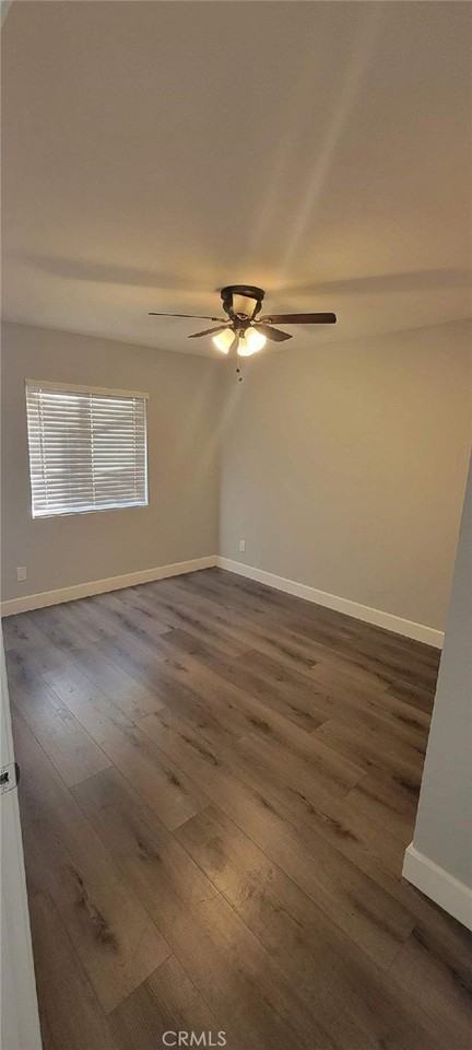 17757 Fairfax St - Photo 4 of 6