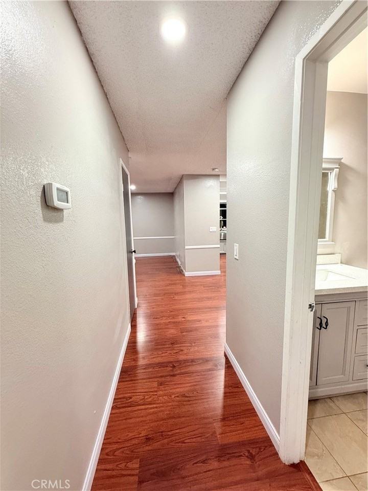 16118 Montgomery Ave - Photo 3 of 9