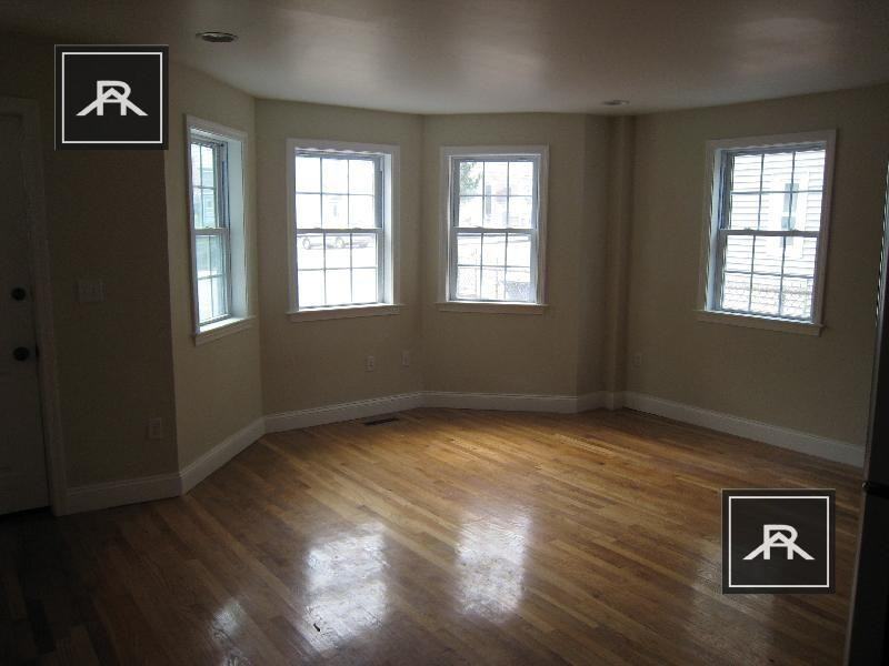 55 Day St - Photo 2 of 8