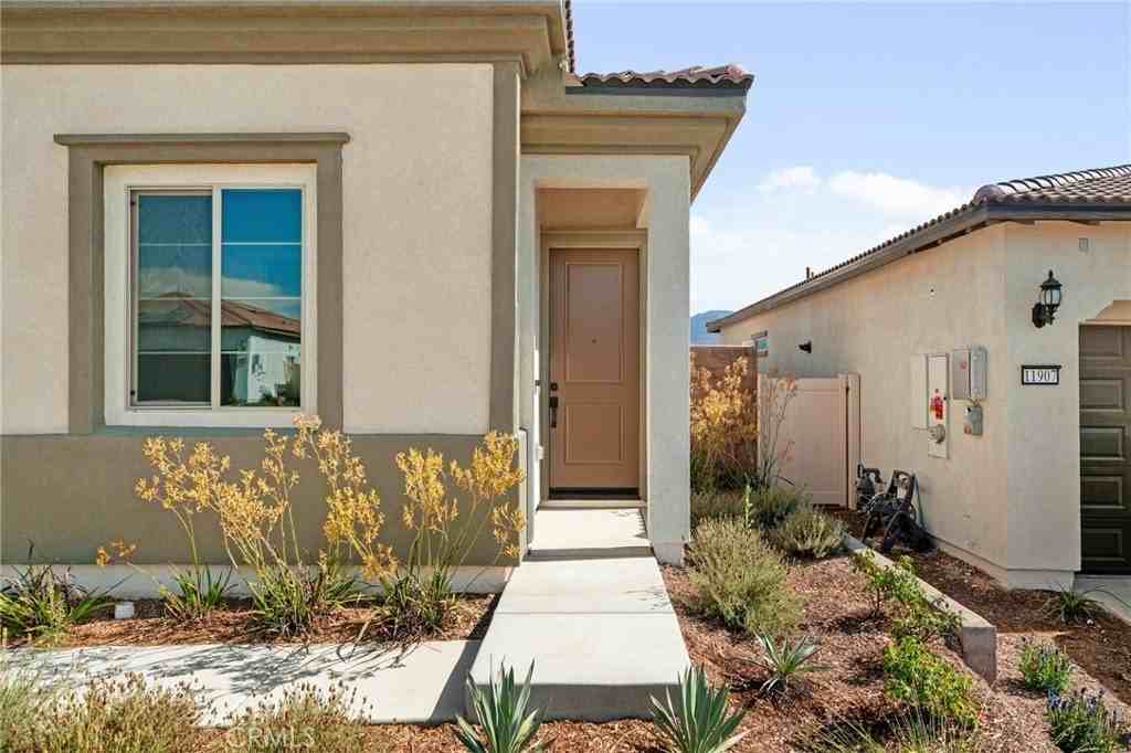 11919 Greenpeak St - Photo 3 of 50