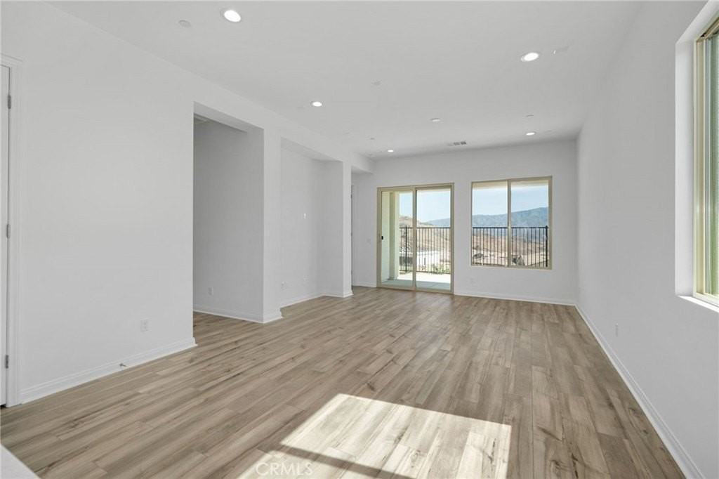 11919 Greenpeak St - Photo 7 of 50