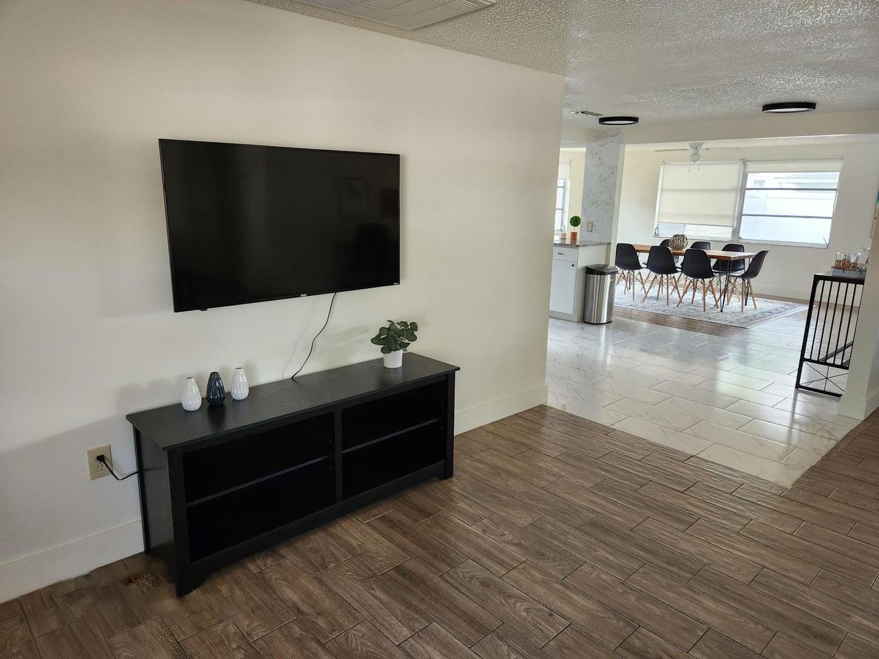 Candle Dr - Photo 3 of 13