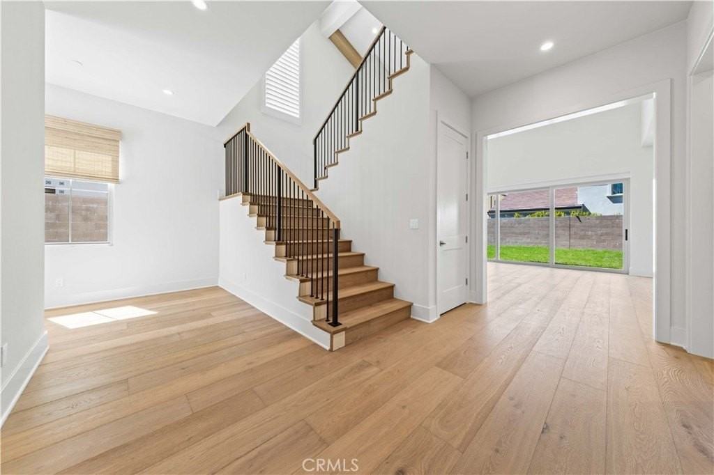 233 Pinnacle - Photo 6 of 50