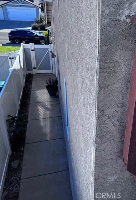 13126 Glandt Ct - Photo 3 of 12