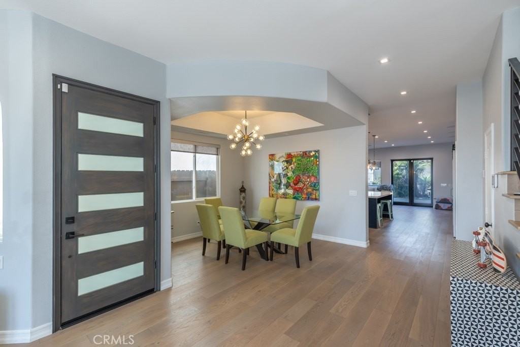 831 Frankfort Ave - Photo 6 of 43