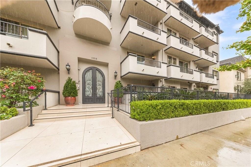 11218 Camarillo St #404 - Photo 2 of 50